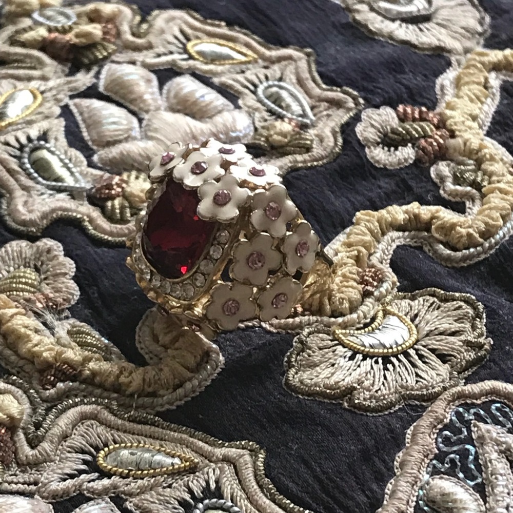 Ring - Picture 2 of 2
